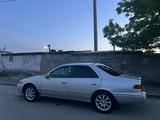 Toyota Camry 2001 годаүшін3 500 000 тг. в Арысь – фото 5