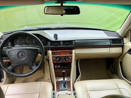 Mercedes-Benz E 300 1993 года за 2 500 000 тг. в Алматы – фото 8