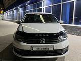 Volkswagen Polo 2017 года за 6 500 000 тг. в Актобе – фото 2