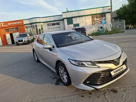 Toyota Camry 2019 года за 13 000 000 тг. в Шымкент – фото 10