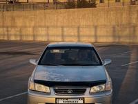 Toyota Camry 2000 года за 2 600 000 тг. в Актау