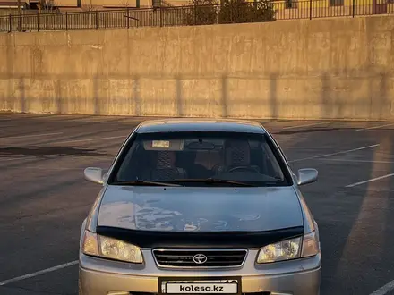 Toyota Camry 2000 года за 2 500 000 тг. в Актау