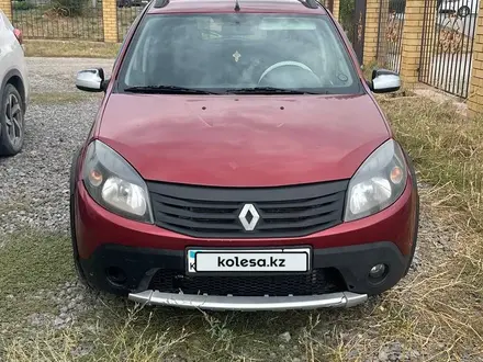 Renault Sandero Stepway 2013 года за 3 700 000 тг. в Актобе