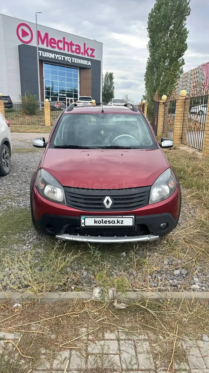 Renault Sandero Stepway, 2013
