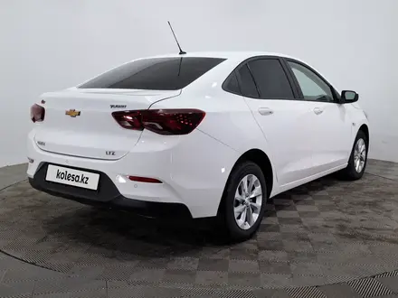 Chevrolet Onix 2025 года за 6 390 000 тг. в Астана – фото 5