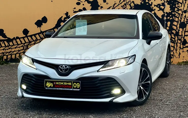 Toyota Camry 2018 годаүшін12 500 000 тг. в Караганда