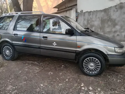 Mitsubishi Space Wagon 1993 года за 1 100 000 тг. в Алматы – фото 4