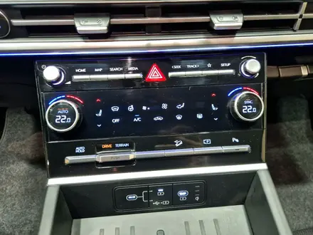 Hyundai Santa Fe 2024 года за 17 200 000 тг. в Усть-Каменогорск – фото 27