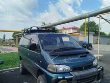 Mitsubishi Delica, 1995