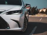 Lexus ES 300h 2022 годаүшін26 000 000 тг. в Актау – фото 2