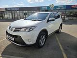 Toyota RAV4 2014 года за 8 200 000 тг. в Актобе – фото 2
