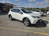 Toyota RAV4 2014 года за 8 200 000 тг. в Актобе – фото 3