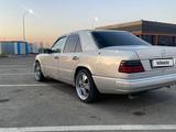 Mercedes-Benz E 260 1990 годаfor1 580 000 тг. в Алматы – фото 2