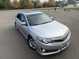 Toyota Camry 2013 года за 6 850 000 тг. в Уральск – фото 3