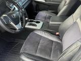 Toyota Camry 2013 года за 6 850 000 тг. в Уральск – фото 5