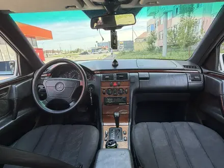 Mercedes-Benz E 230 1996 года за 1 650 000 тг. в Тараз – фото 5