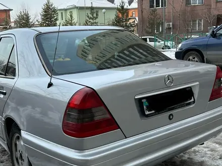 Mercedes-Benz C 280 1993 года за 2 000 000 тг. в Алматы – фото 3