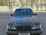 Mercedes-Benz E 220 1992 года за 3 200 000 тг. в Алматы – фото 5