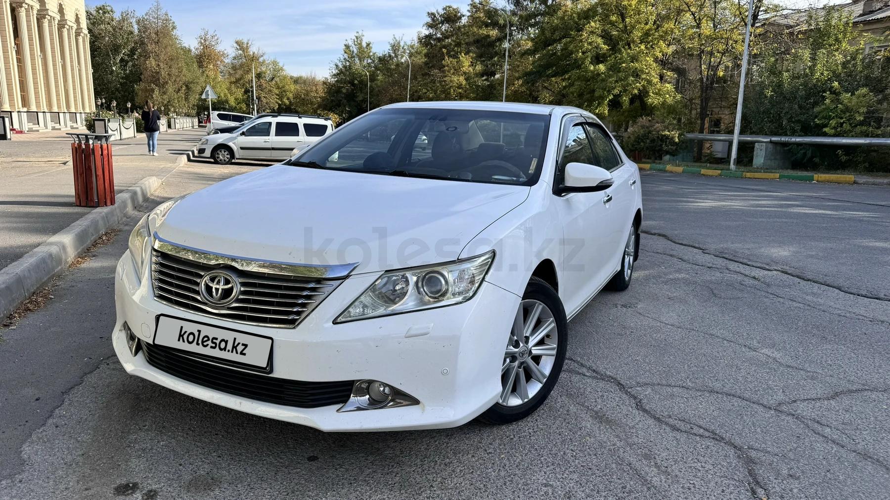 Toyota Camry 2014 г.