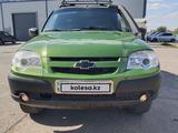Chevrolet Niva 2014 года за 3 630 000 тг. в Уральск – фото 2