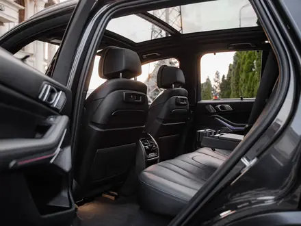 BMW X5 2019 года за 29 900 000 тг. в Алматы – фото 29