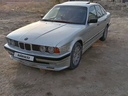BMW 520 1993 года за 1 900 000 тг. в Шу – фото 4