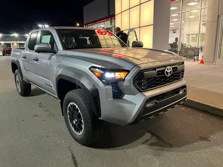 Toyota Tacoma 2024 года за 46 000 000 тг. в Алматы – фото 6