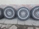 Оригинал диски с зимней резиной на bmv за 300 000 тг. в Алматы