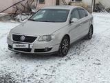 Volkswagen Passat 2005 года за 3 400 000 тг. в Уральск