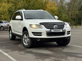 Volkswagen Touareg 2008 года за 6 490 000 тг. в Астана – фото 5