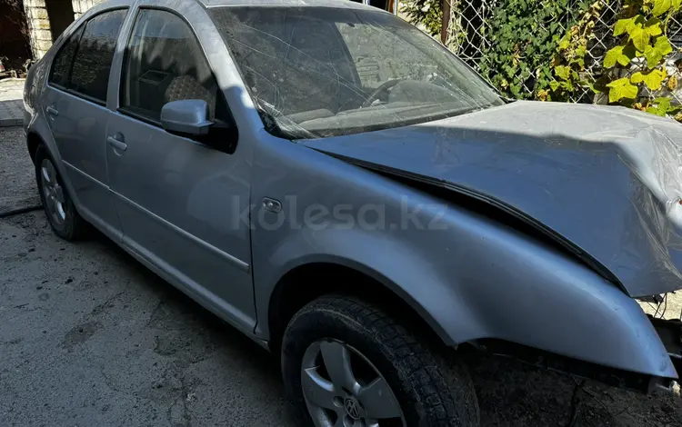 Volkswagen Jetta 2004 годаfor700 000 тг. в Атырау