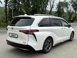 Toyota Sienna 2021 года за 25 000 000 тг. в Алматы – фото 2