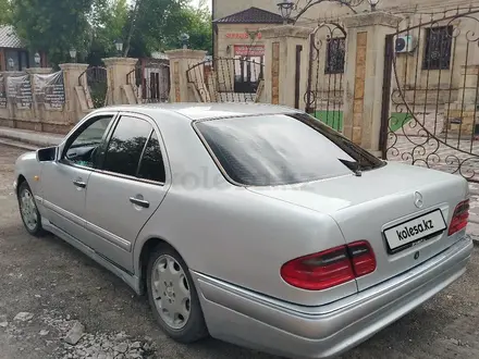 Mercedes-Benz E 280 1996 года за 2 700 000 тг. в Темиртау – фото 4