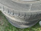 Шины с дисками Тойота Камри 70 за 350 000 тг. в Алматы – фото 5