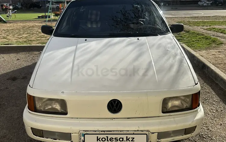 Volkswagen Passat 1992 года за 1 000 000 тг. в Караганда