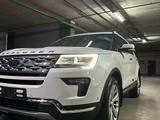 Ford Explorer 2018 года за 12 900 000 тг. в Алматы – фото 2
