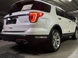 Ford Explorer 2018 года за 12 900 000 тг. в Алматы – фото 5