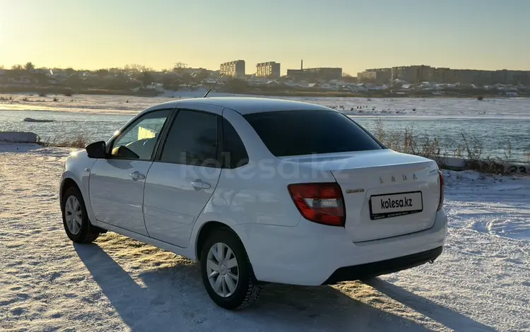 ВАЗ (Lada) Granta 2190 2020 годаүшін4 000 000 тг. в Семей