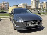 Hyundai Sonata 2023 года за 10 500 000 тг. в Астана – фото 2