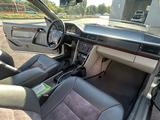Mercedes-Benz E 200 1993 годаүшін2 000 000 тг. в Актобе – фото 5