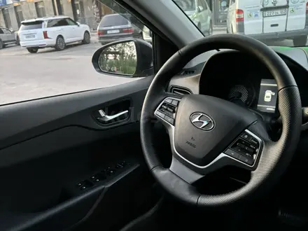 Hyundai Accent 2021 года за 7 500 000 тг. в Алматы – фото 5