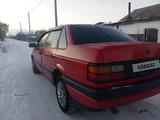 Volkswagen Passat 1992 годаfor1 050 000 тг. в Астана