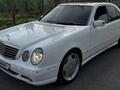 Mercedes-Benz E 55 AMG 2001 года за 7 000 000 тг. в Шымкент – фото 2