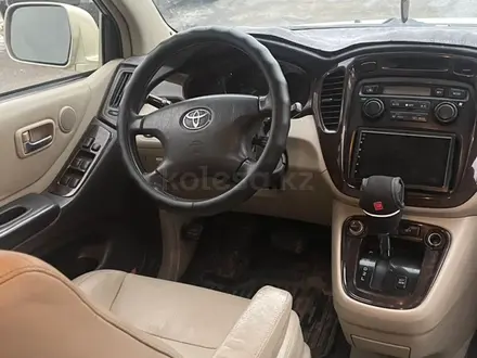 Toyota Highlander 2002 года за 6 850 000 тг. в Алматы – фото 5