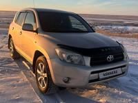 Toyota RAV4 2006 годаfor6 500 000 тг. в Петропавловск