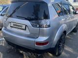 Mitsubishi Outlander 2008 годаүшін7 100 000 тг. в Караганда – фото 2