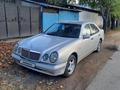 Mercedes-Benz E 280 1996 годаfor2 800 000 тг. в Алматы