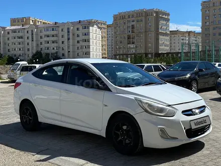 Hyundai Accent 2013 года за 3 500 000 тг. в Актау – фото 2