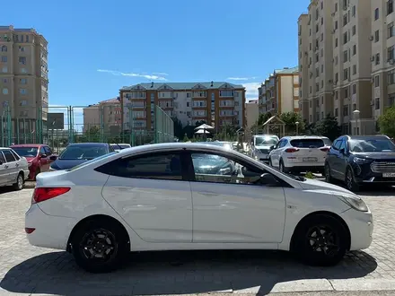 Hyundai Accent 2013 года за 3 500 000 тг. в Актау – фото 3