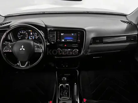 Mitsubishi Outlander 2017 года за 9 470 000 тг. в Павлодар – фото 14